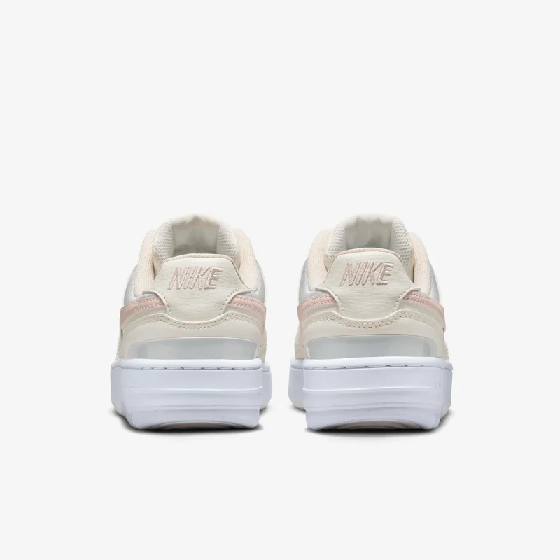 Nike Women's Gamma Force Shoes